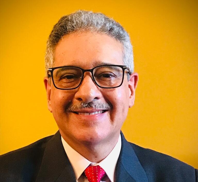 DR. LUIS FRANCISCO PÉREZ MARTINI